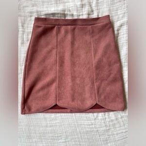 Scalloped mini skirt